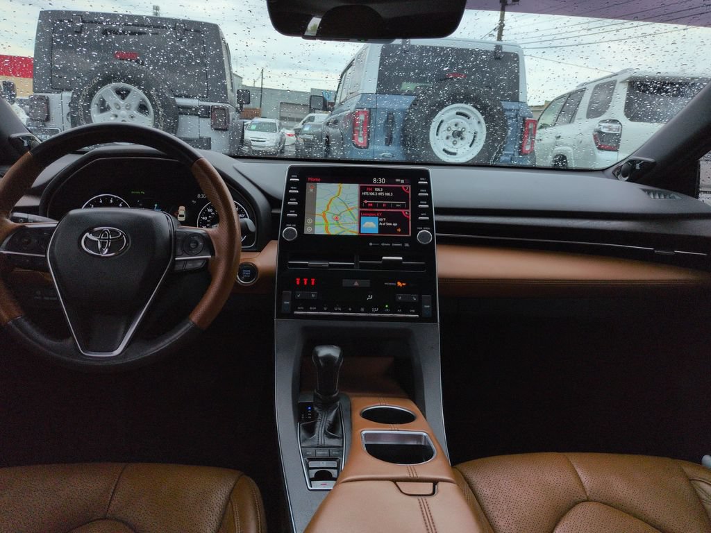 Used 2020 Toyota Avalon Limited w/ Advanced Safety Package FWD image 12