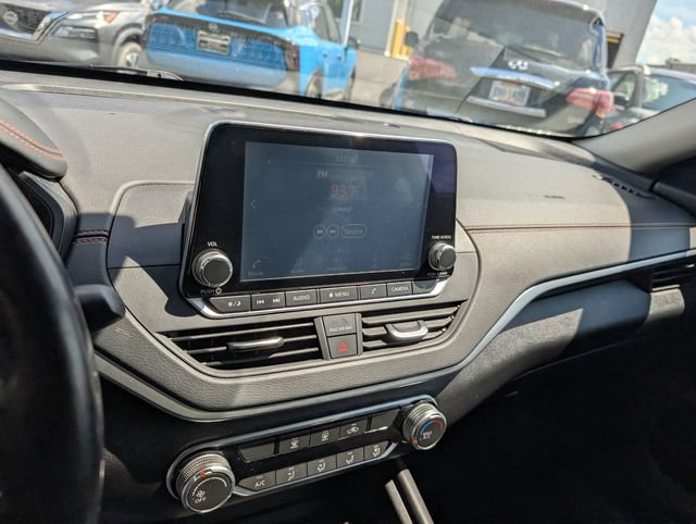 Used 2020 Nissan Altima 2.5 SR FWD image 19