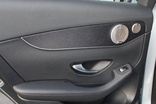 Used 2021 Mercedes-Benz GLC 300 4MATIC image 49