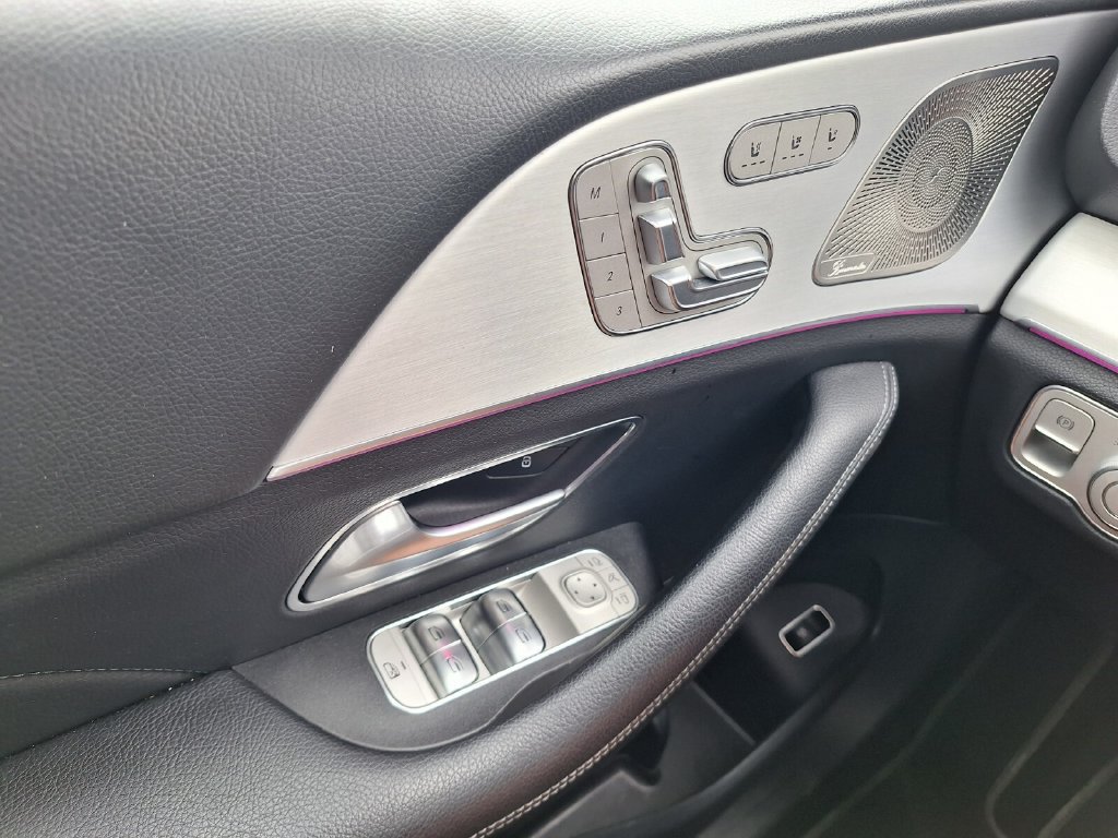 Used 2025 Mercedes-Benz GLE 350 4MATIC image 20