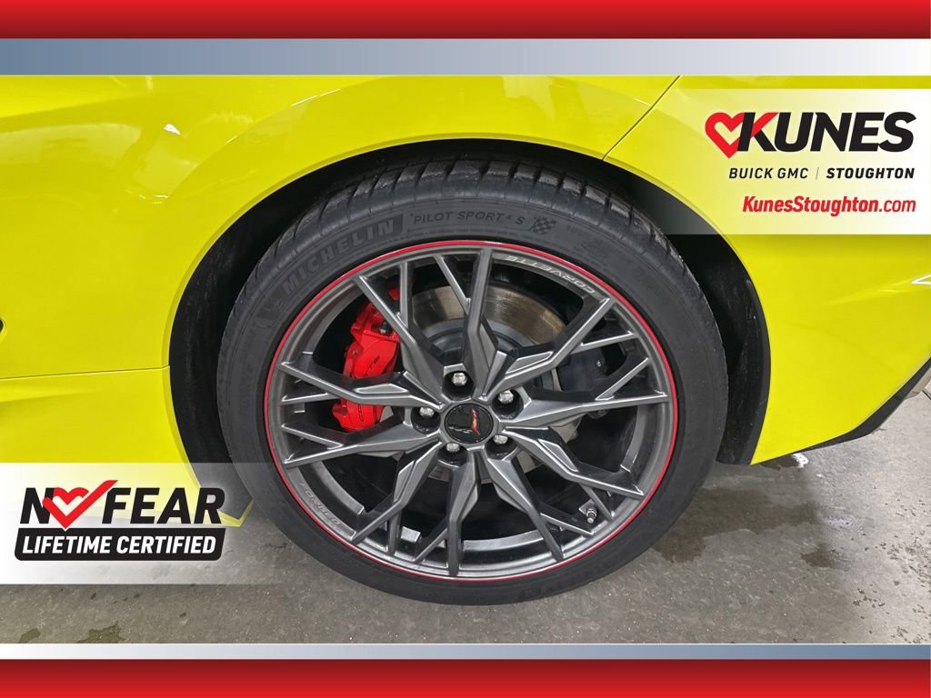 Used 2024 Chevrolet Corvette Stingray w/ Z51 Performance Package image 18