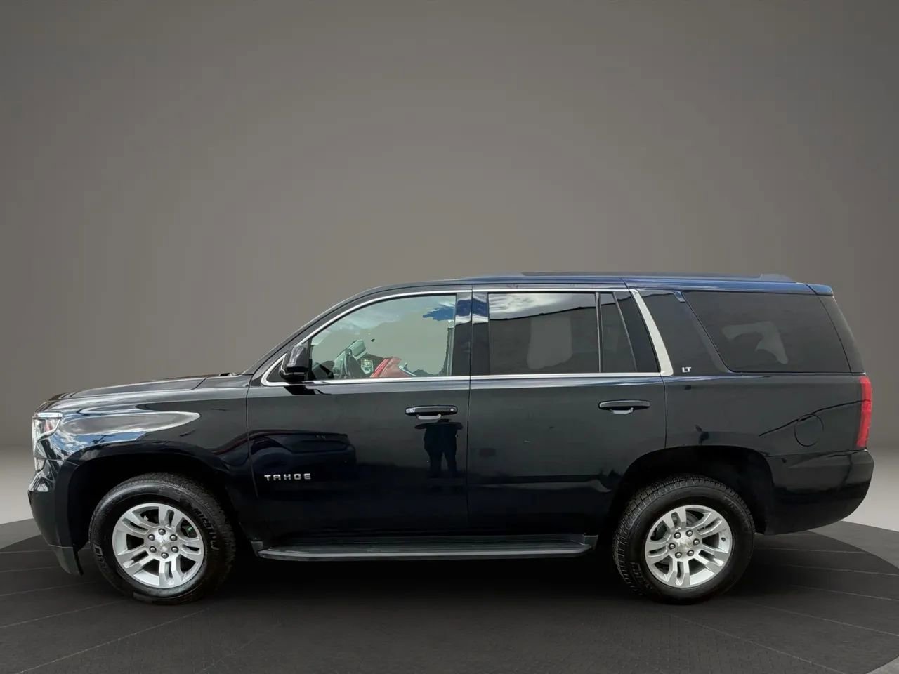 Used 2017 Chevrolet Tahoe LT image 8