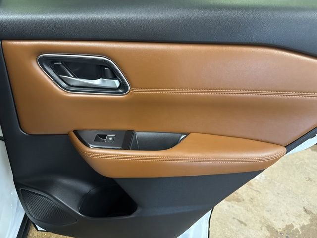 Used 2024 Nissan Rogue Platinum image 23