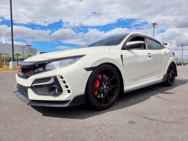 Used 2020 Honda Civic Type R image 2
