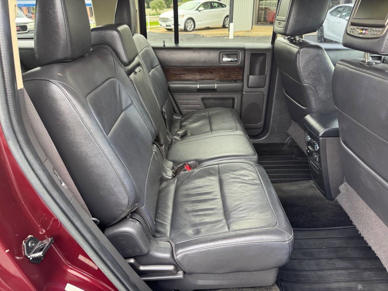 Used 2017 Ford Flex Limited w/ Equipment Group 301A FWD image 23