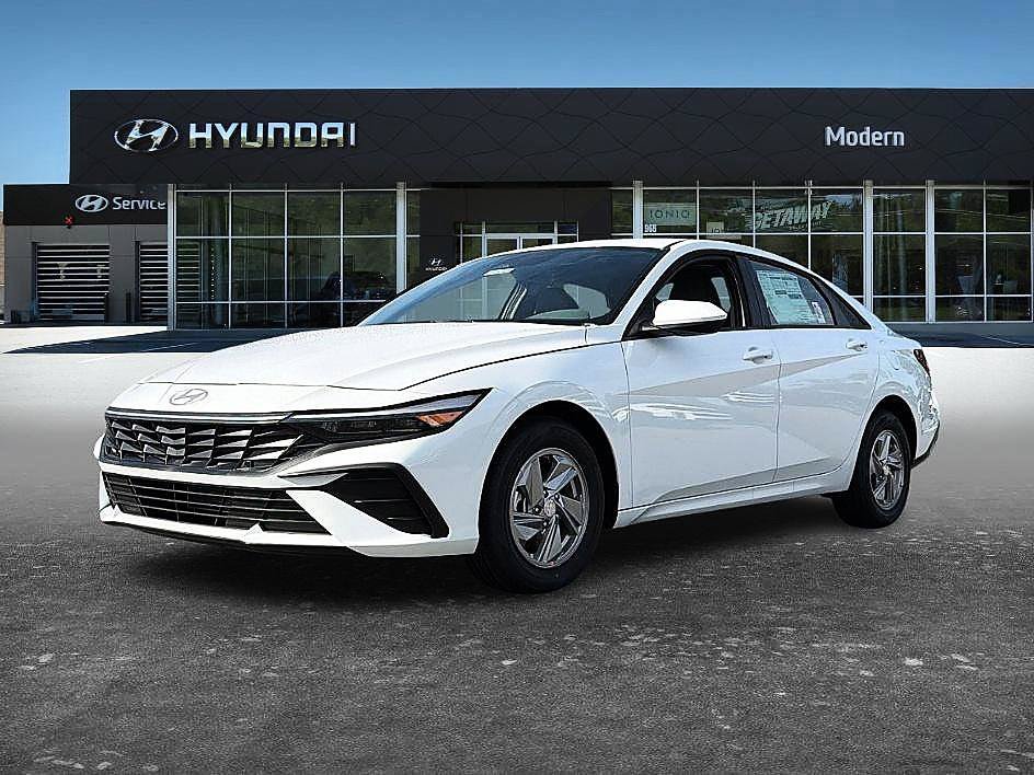 New 2026 Hyundai Elantra SE FWD video 1