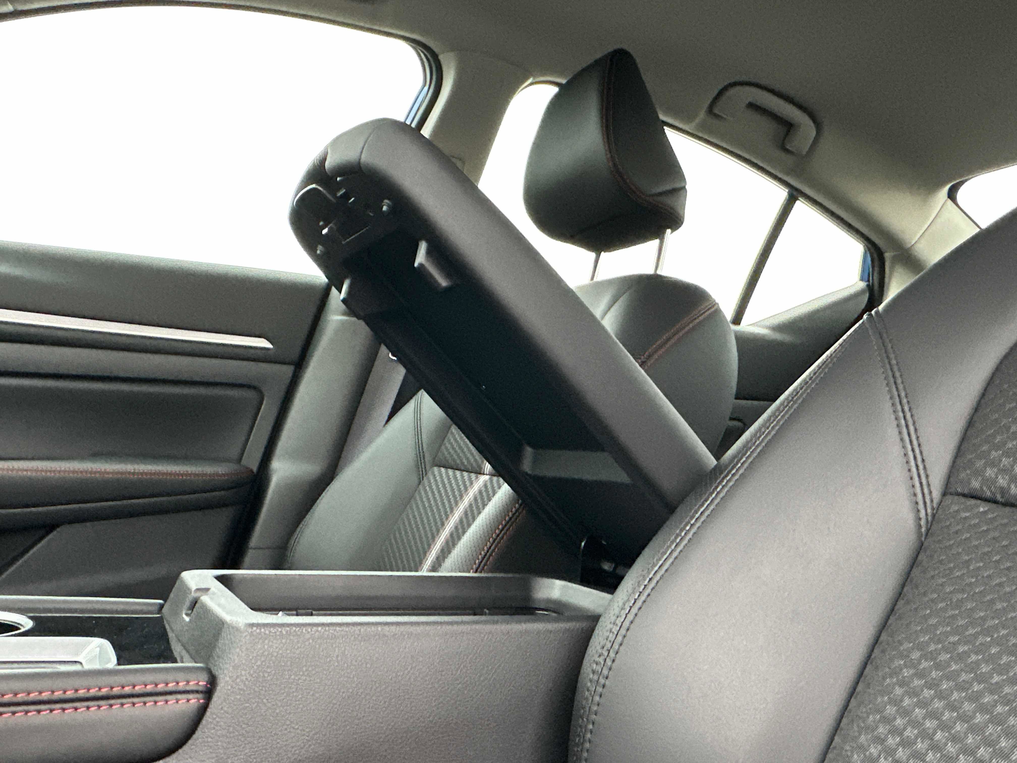 New 2025 Nissan Altima 2.5 SR image 28