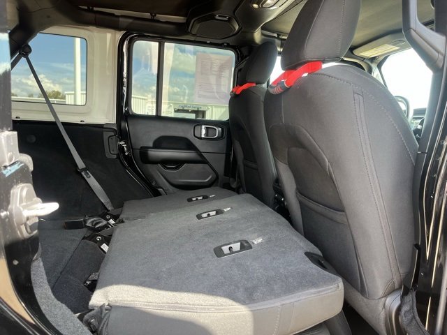 Used 2019 Jeep Wrangler Unlimited Sahara image 48