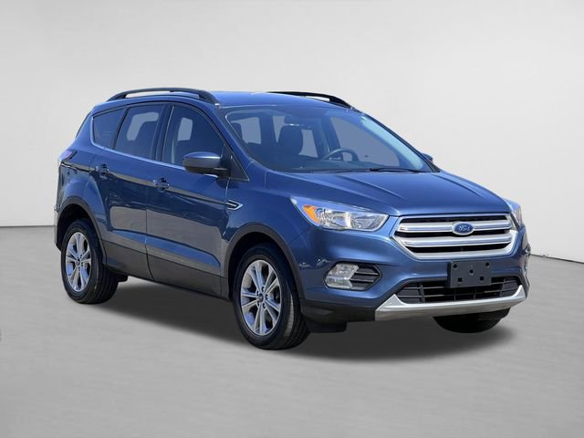 Used 2018 Ford Escape SE w/ SE SYNC Package