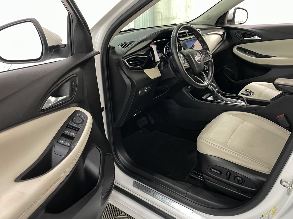 Certified 2020 Buick Encore GX Preferred w/ Sport Touring Package AWD/4WD image 20