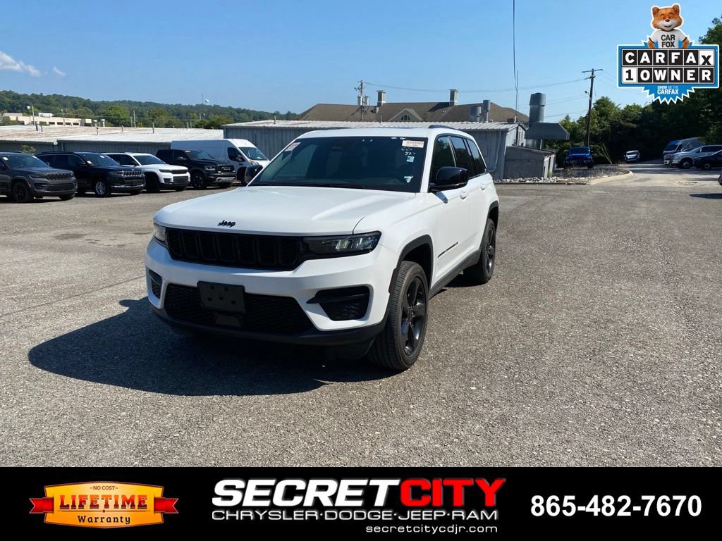 Used 2023 Jeep Grand Cherokee Altitude