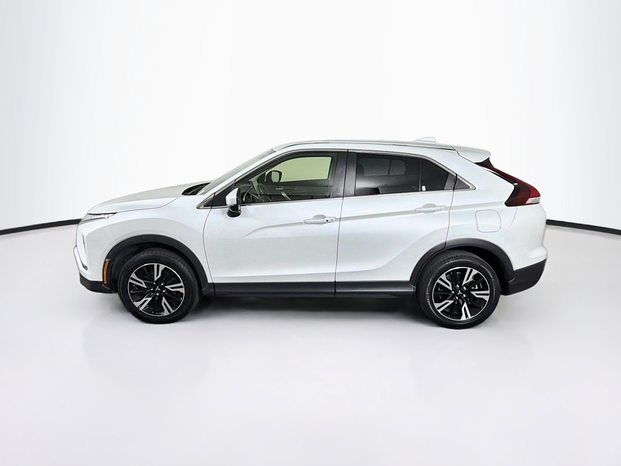 Used 2024 Mitsubishi Eclipse Cross SE AWD/4WD image 4