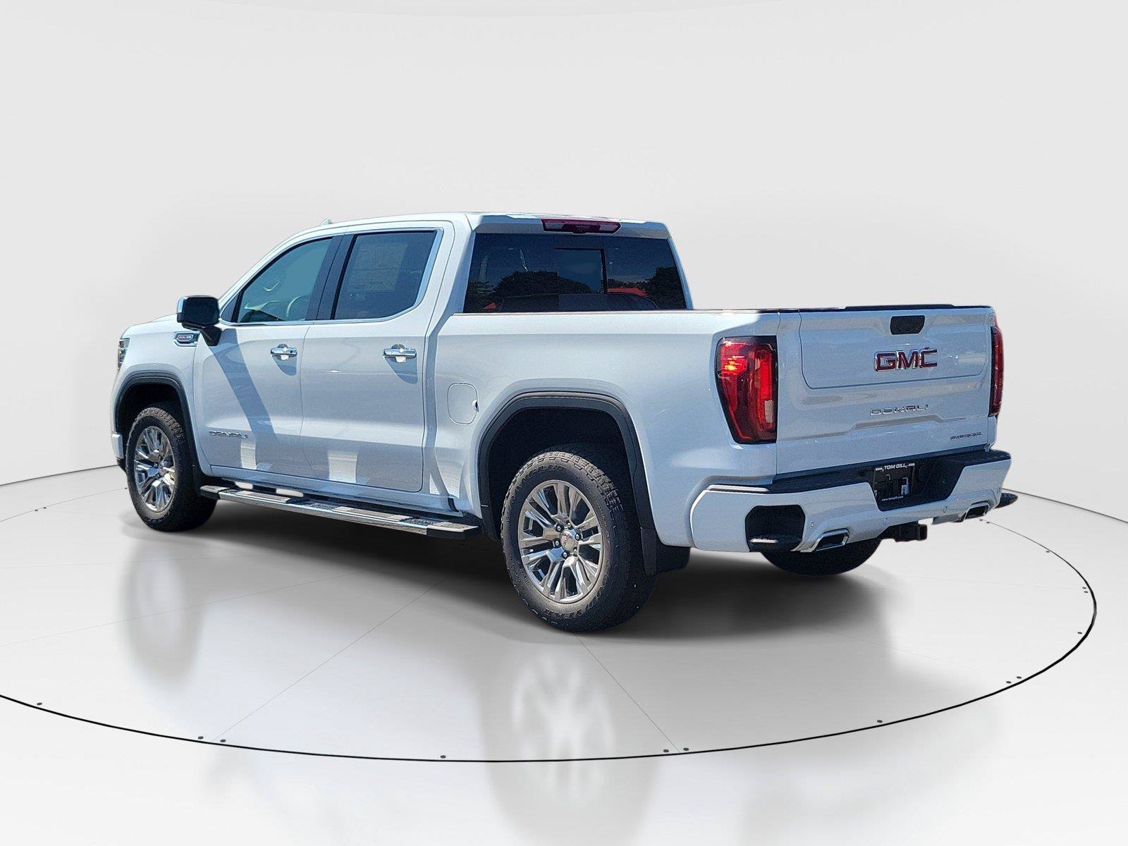 New 2026 GMC Sierra 1500 Denali w/ Technology Package AWD/4WD image 3