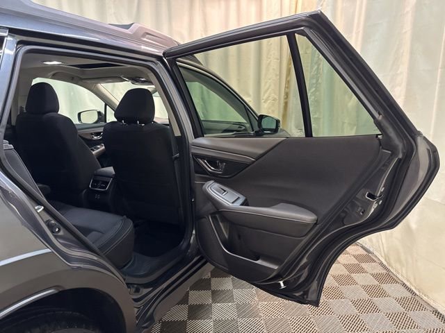 Certified 2025 Subaru Outback Premium image 32