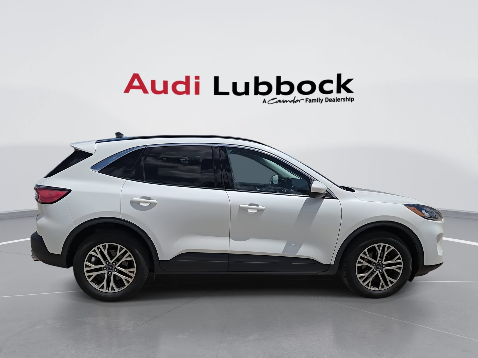 Used 2021 Ford Escape SEL w/ Technology Package AWD/4WD image 9