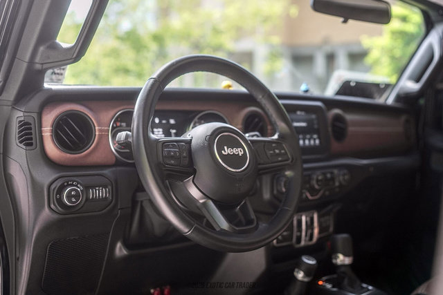 Used 2021 Jeep Gladiator Sport AWD/4WD image 19