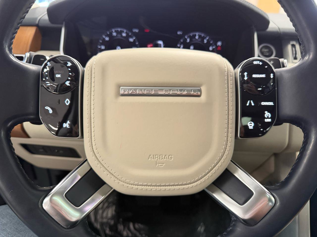 Used 2019 Land Rover Range Rover HSE AWD/4WD image 13