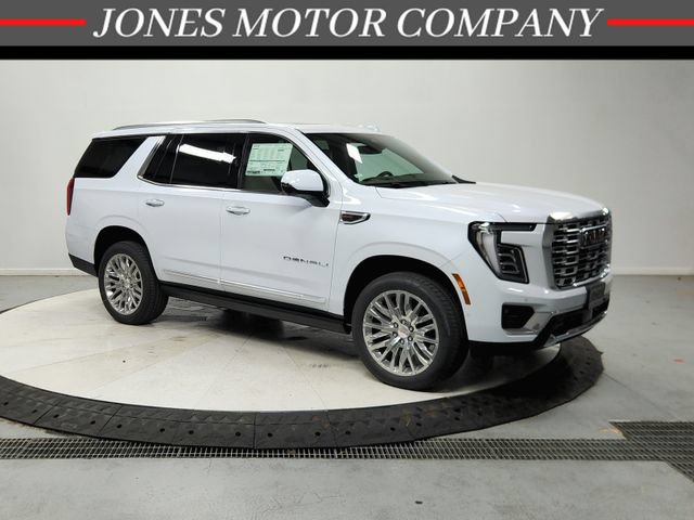 New 2026 GMC Yukon Denali w/ Sun & Power Step Package