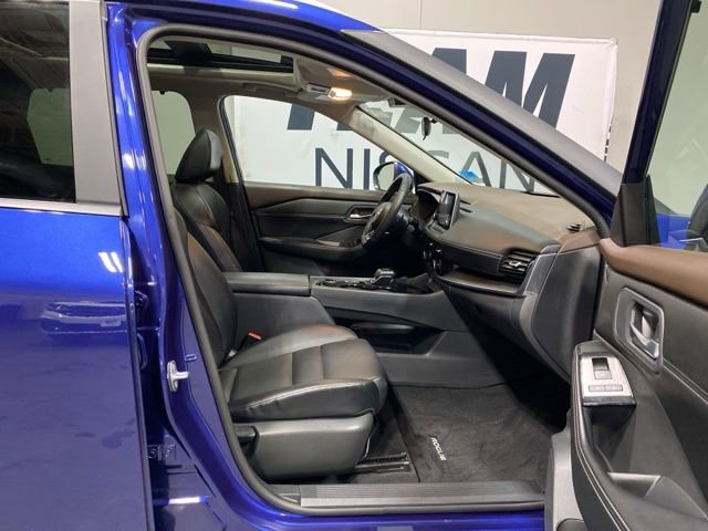 Certified 2023 Nissan Rogue SV w/ SV Premium Package image 30