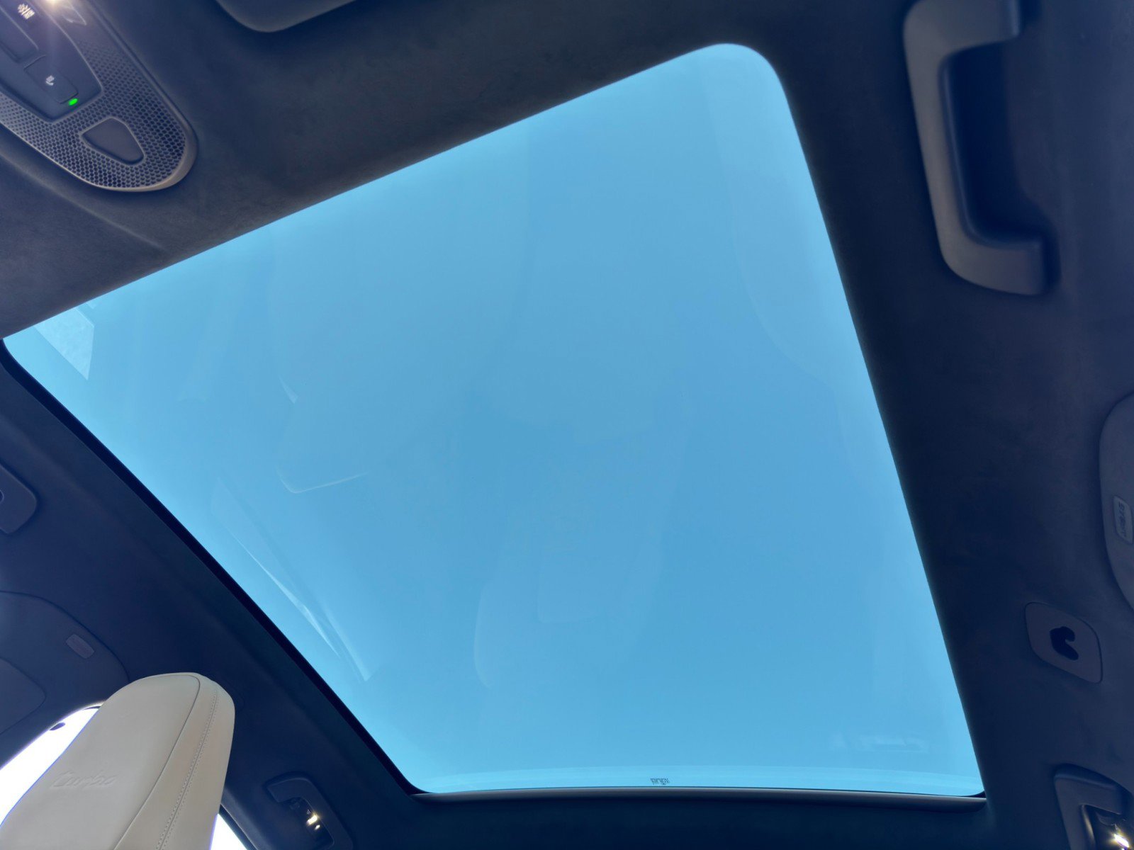 Used 2024 Porsche Cayenne Turbo AWD/4WD image 12