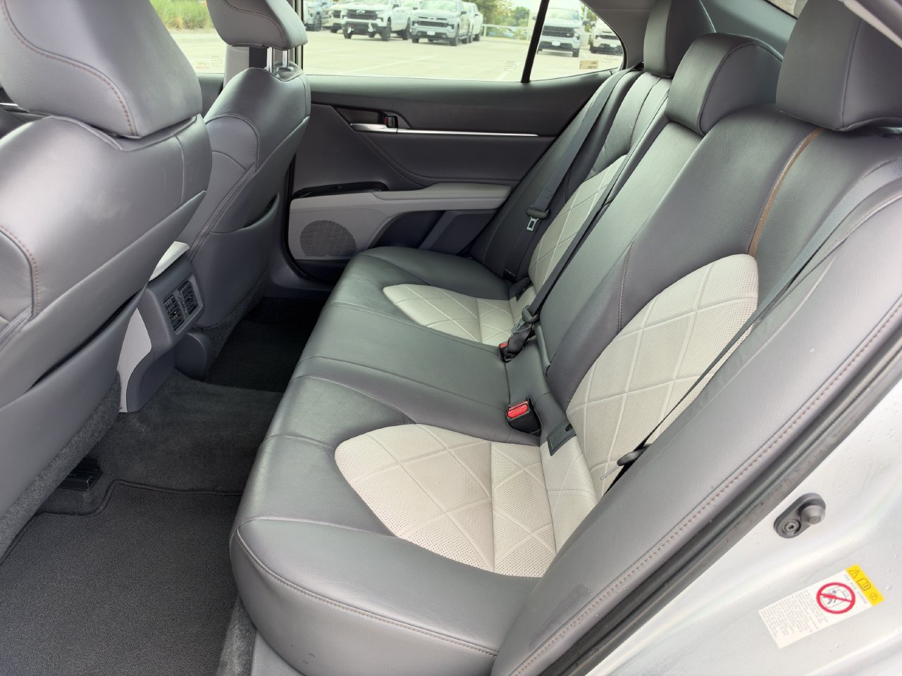 Used 2018 Toyota Camry XLE FWD image 29