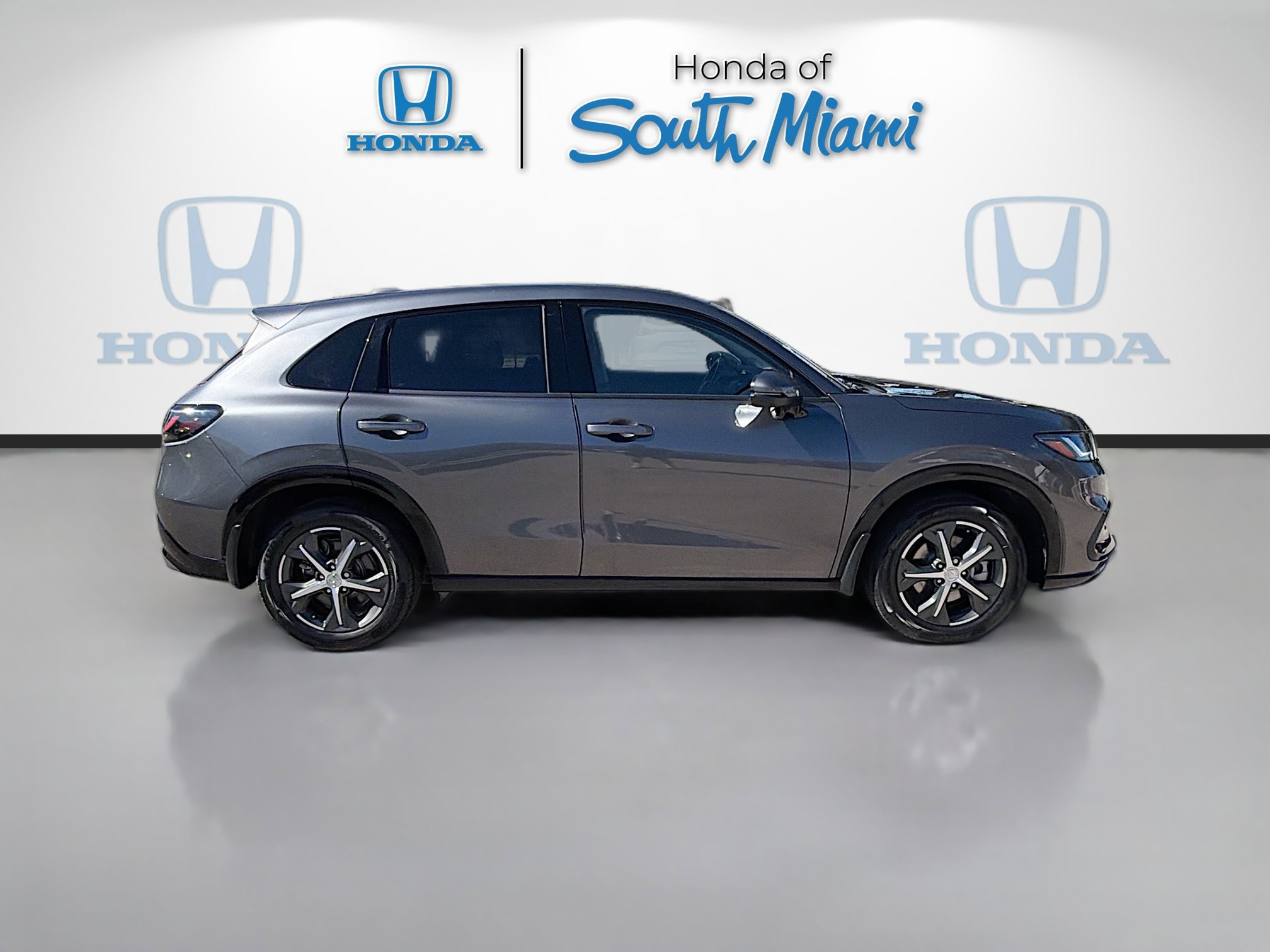 Used 2023 Honda HR-V EX-L image 8