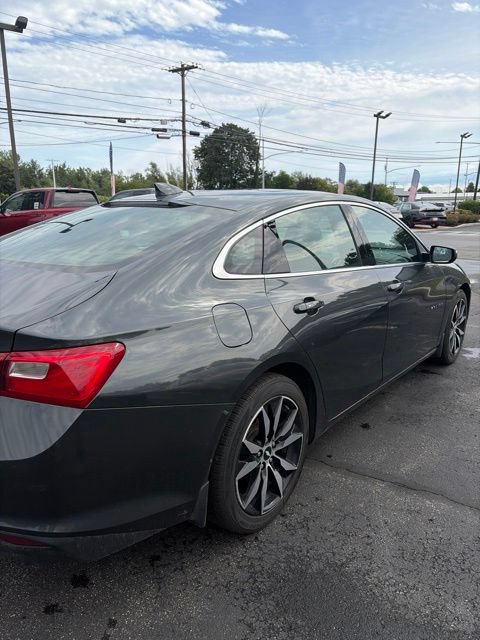 Used 2018 Chevrolet Malibu LT w/ Leather Package FWD image 11