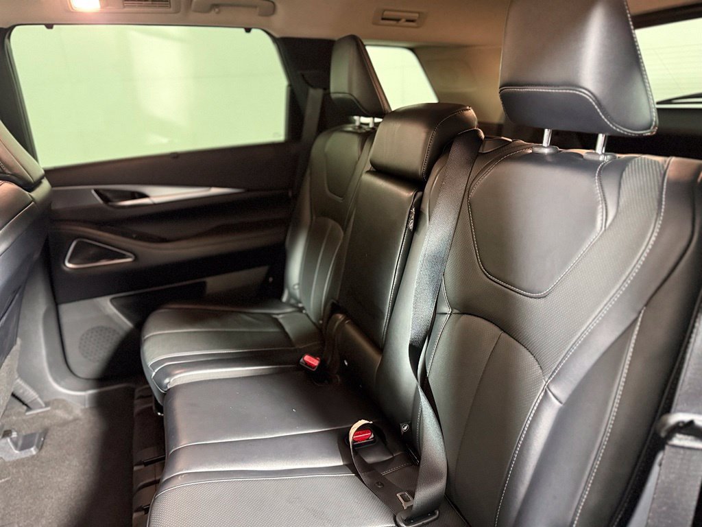 Used 2023 INFINITI QX60 Luxe w/ Performance Audio Package AWD/4WD image 23