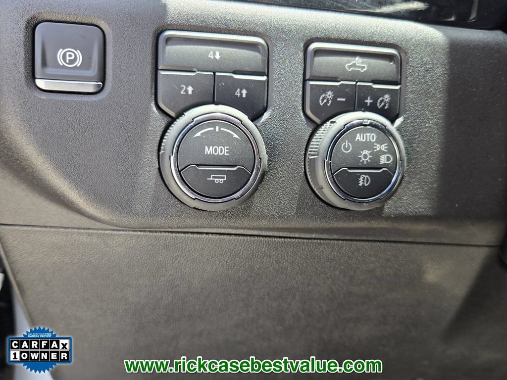 Used 2025 Chevrolet Silverado 2500 LT w/ Convenience Package AWD/4WD image 32