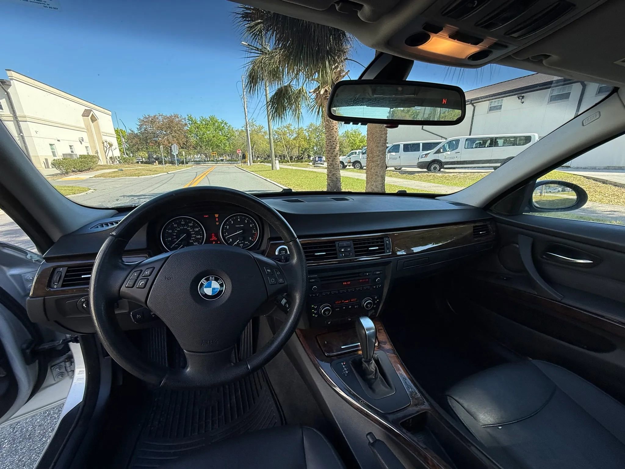 Used 2008 BMW 335xi 335xi Sedan 4D w/ Premium Pkg image 11