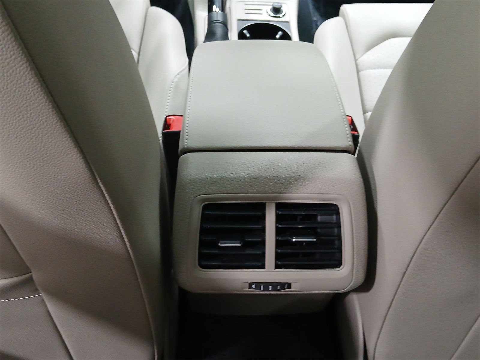 Used 2018 Volkswagen Golf SEL image 21