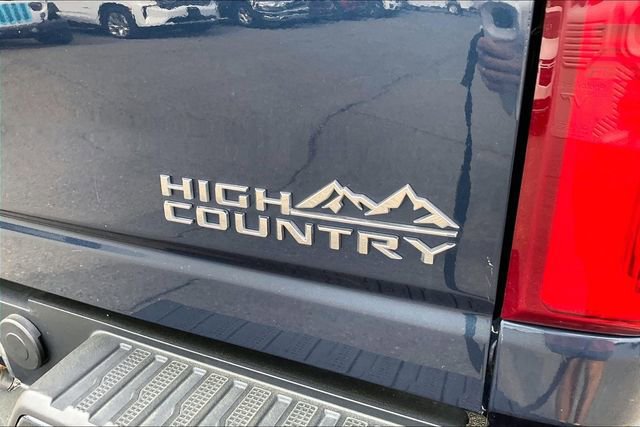 Used 2020 Chevrolet Silverado 3500 High Country w/ Technology Package image 23