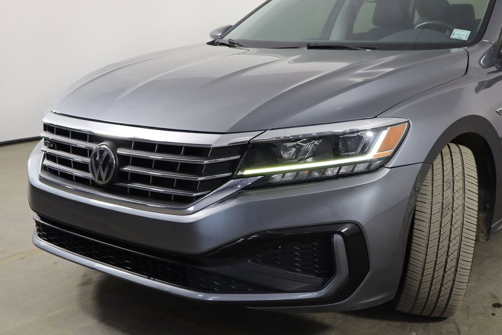 Used 2020 Volkswagen Passat 2.0T R-Line image 48