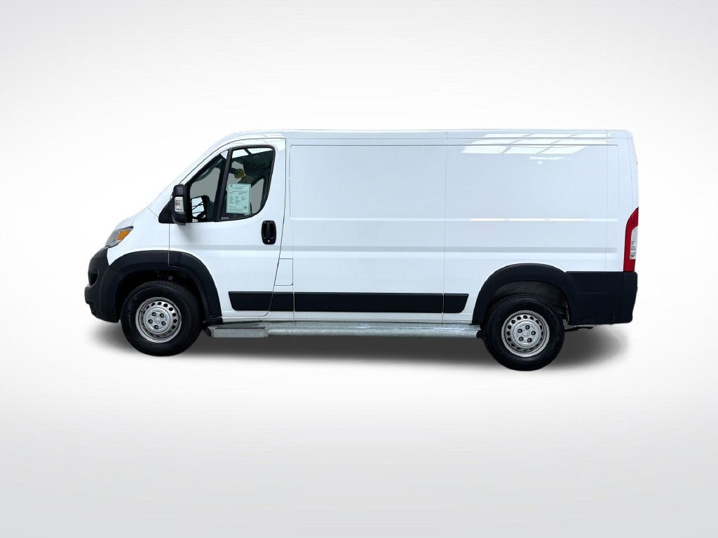 Used 2025 RAM ProMaster 2500 w/ U-Haul Equipment Group FWD image 11