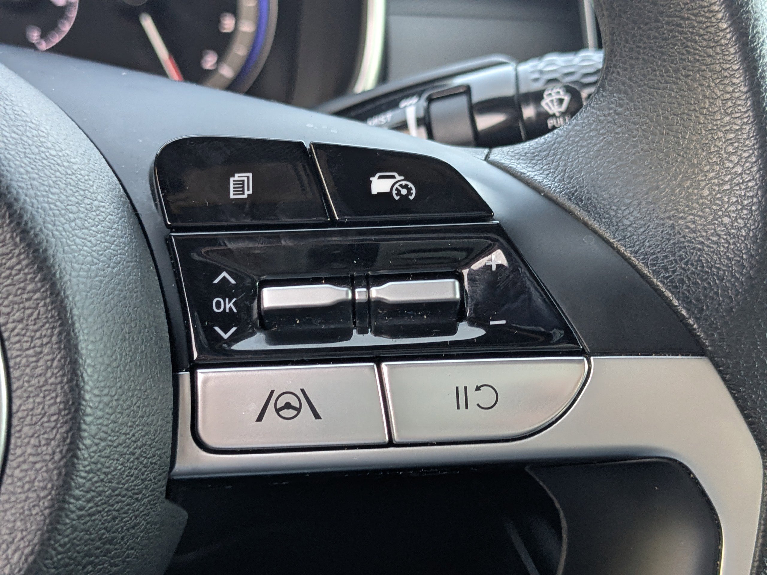 Certified 2023 Hyundai Santa Cruz SEL image 24