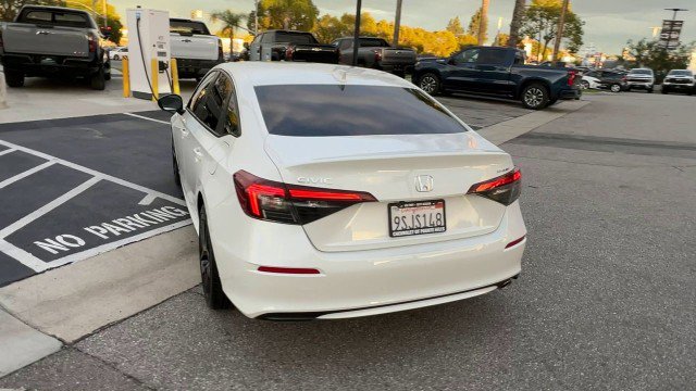 Used 2025 Honda Civic Sport image 7