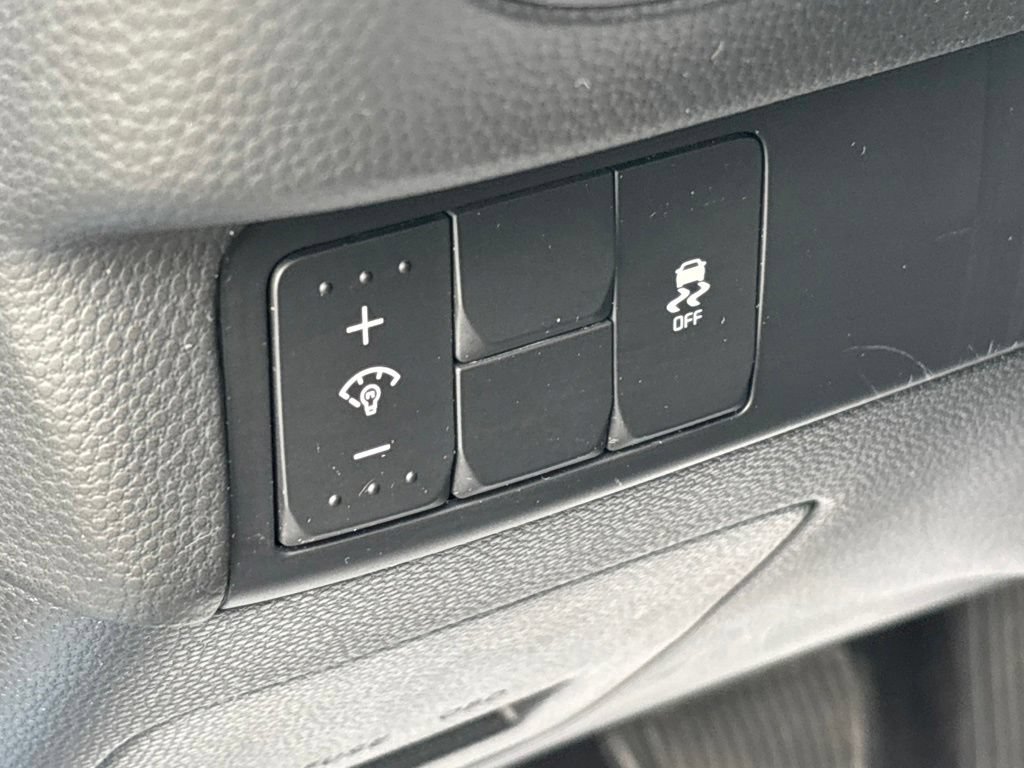 Used 2018 Kia Soul + FWD image 19