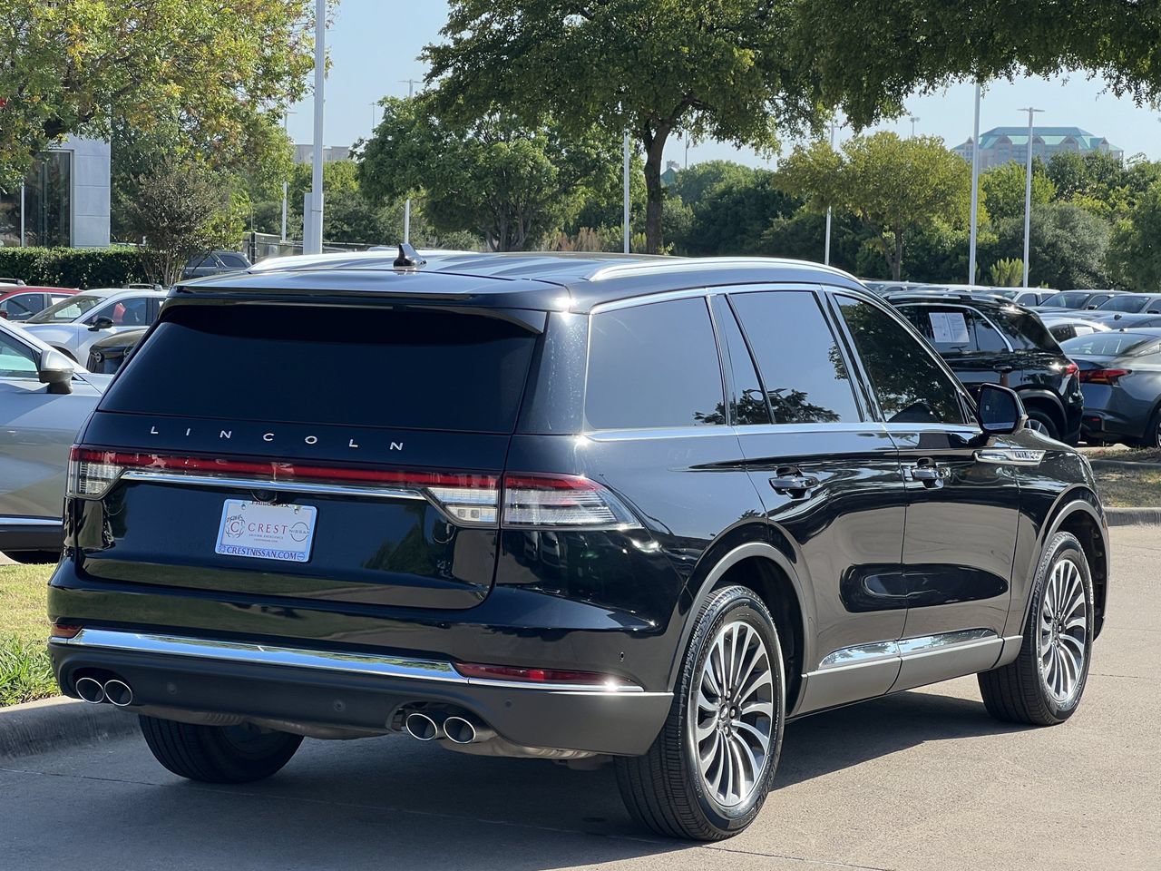 Used 2023 Lincoln Aviator Reserve w/ Equipment Group 201A AWD/4WD image 4