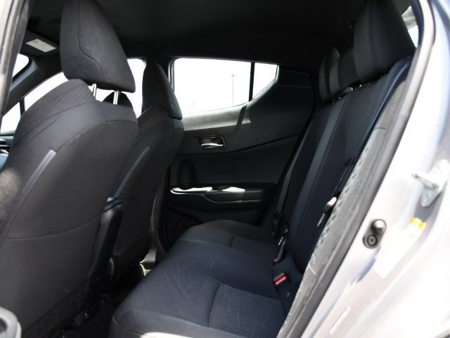 Used 2018 Toyota C-HR XLE FWD image 19