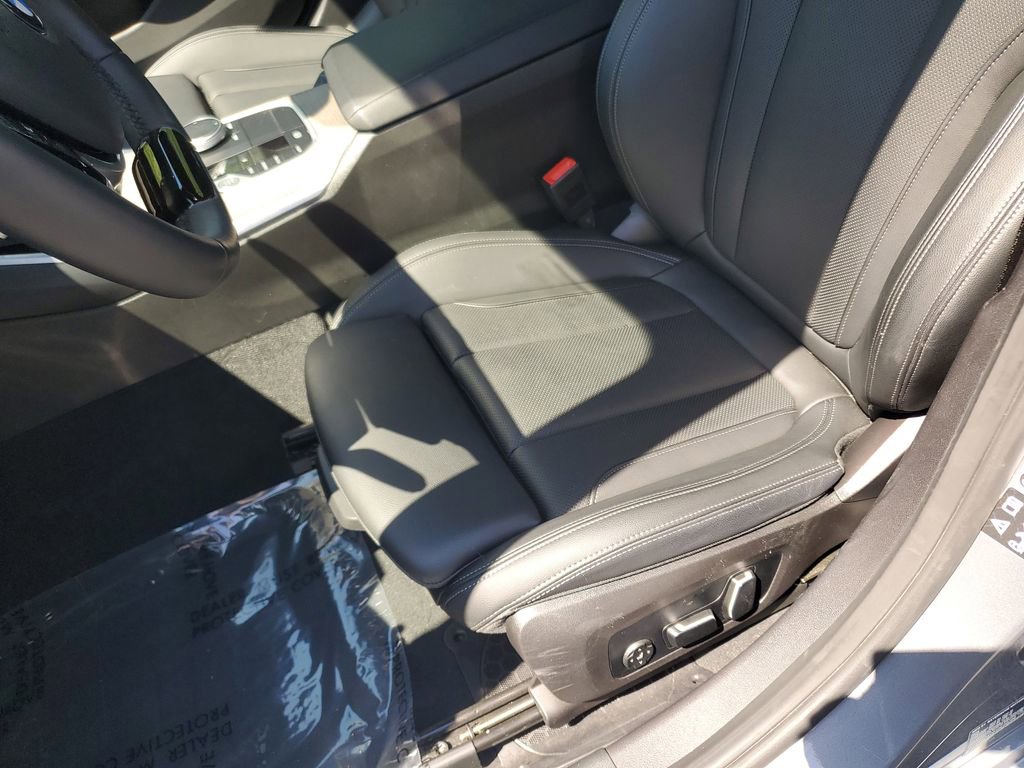 Used 2025 BMW 330i xDrive Sedan image 22
