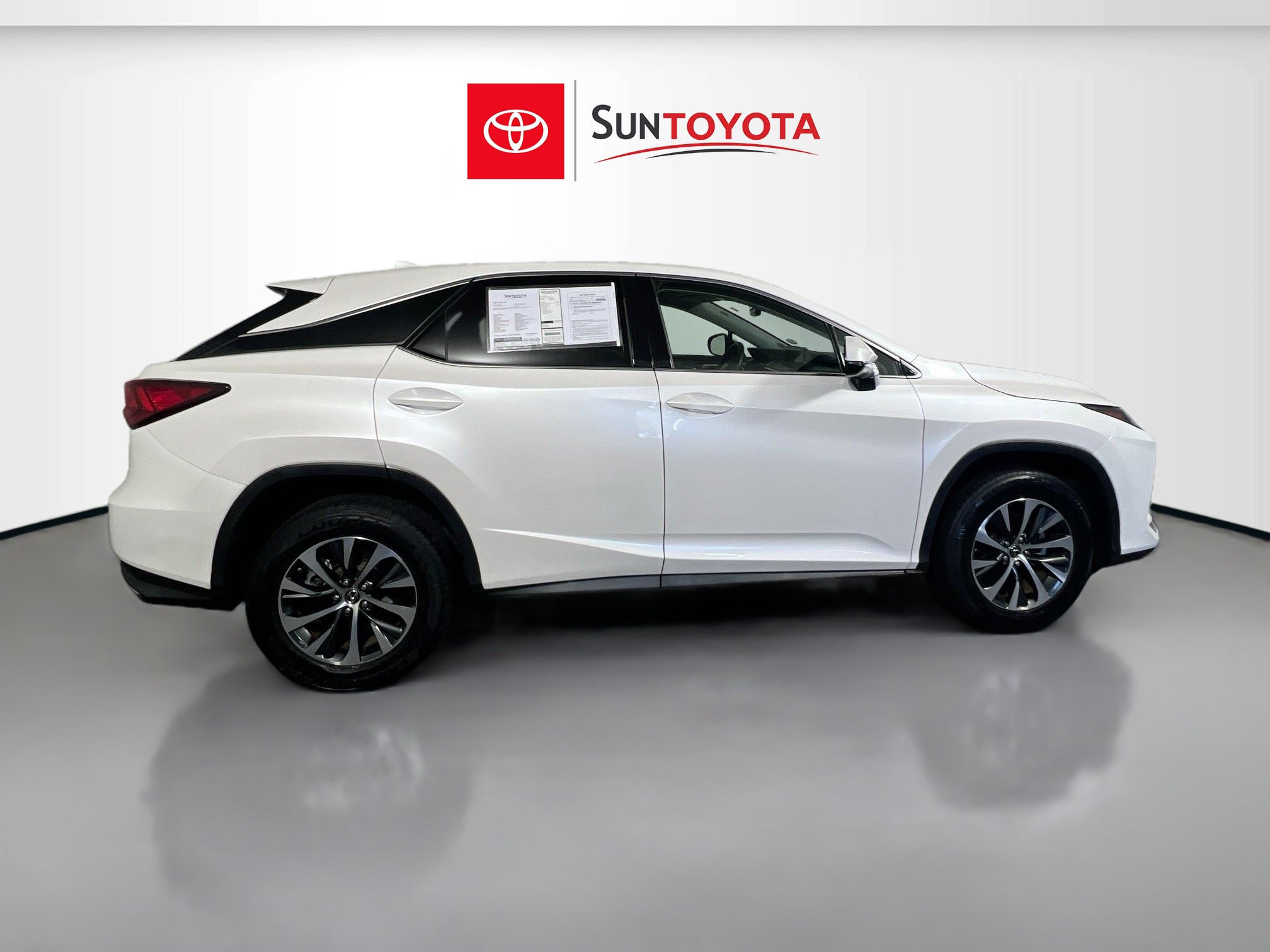 Used 2021 Lexus RX 350 FWD w/ Accessory Package image 2