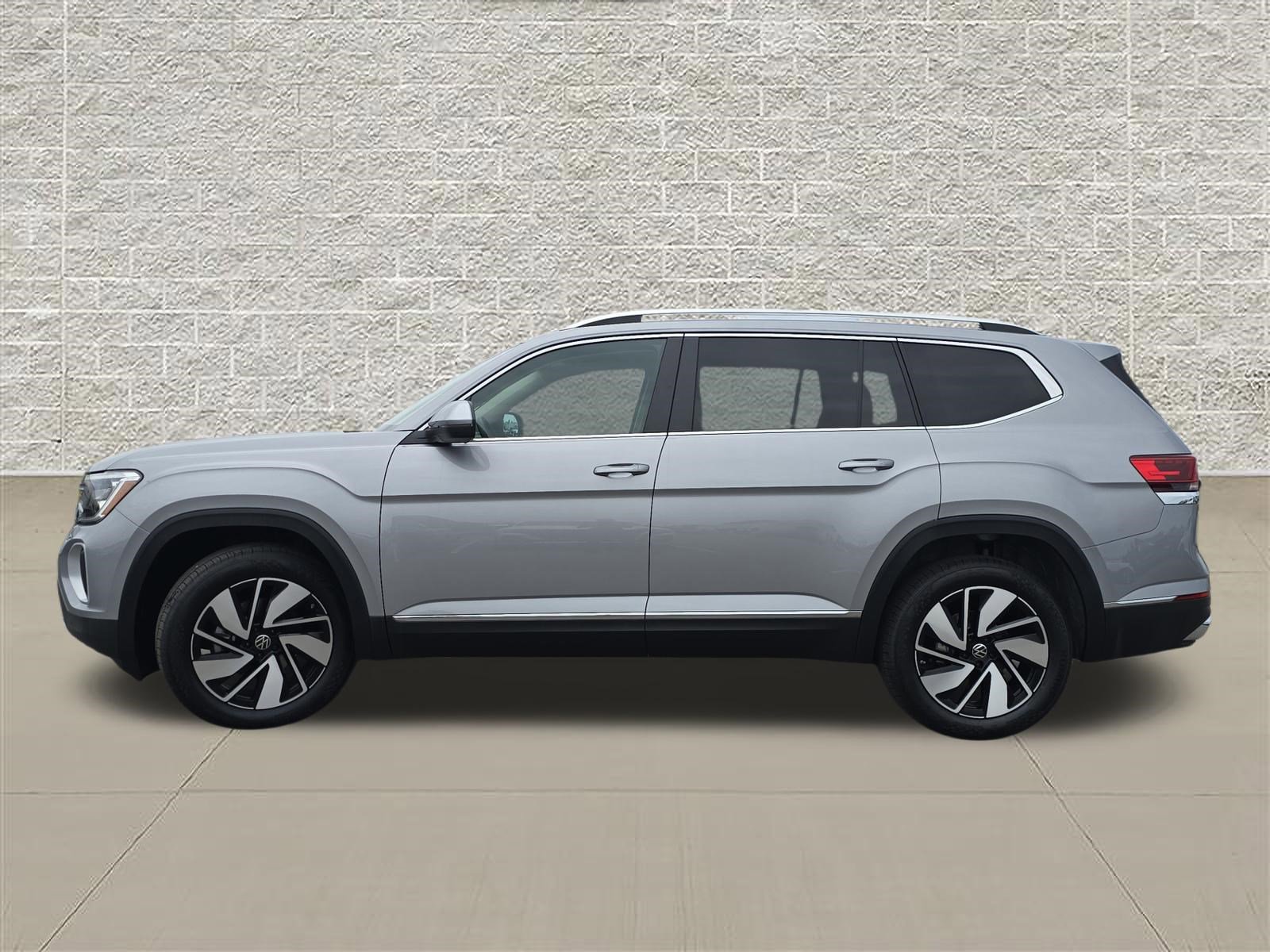 New 2026 Volkswagen Atlas SEL AWD/4WD image 4