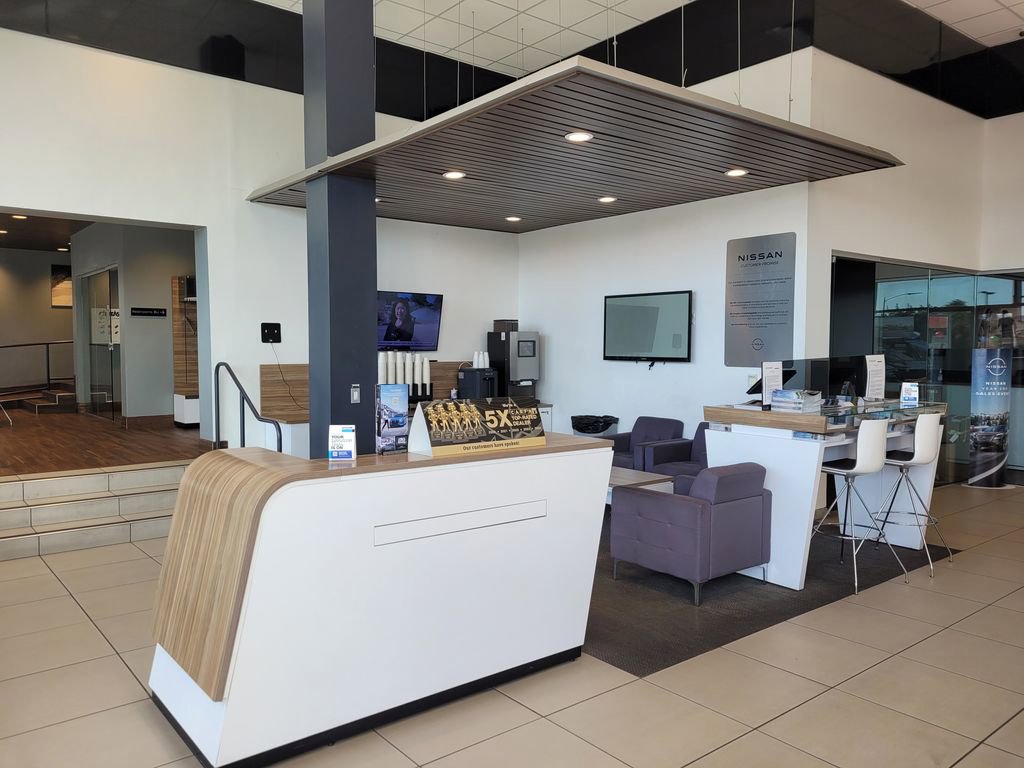 Used 2018 Jeep Grand Cherokee Summit image 30