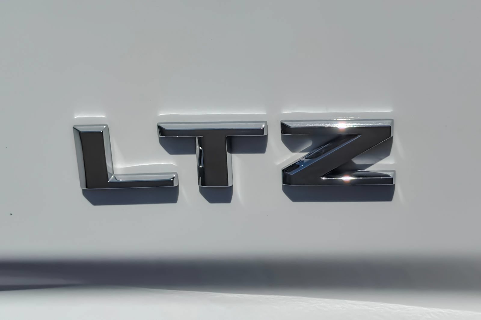 Used 2024 Chevrolet Silverado 2500 LTZ AWD/4WD image 38
