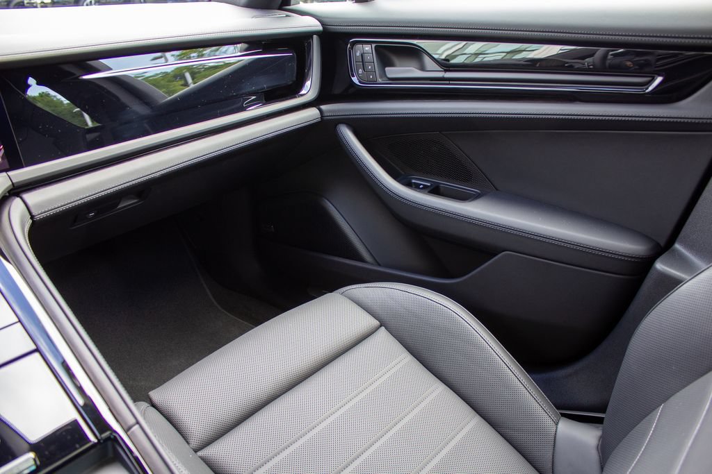 Used 2026 Porsche Panamera 4 AWD/4WD image 19