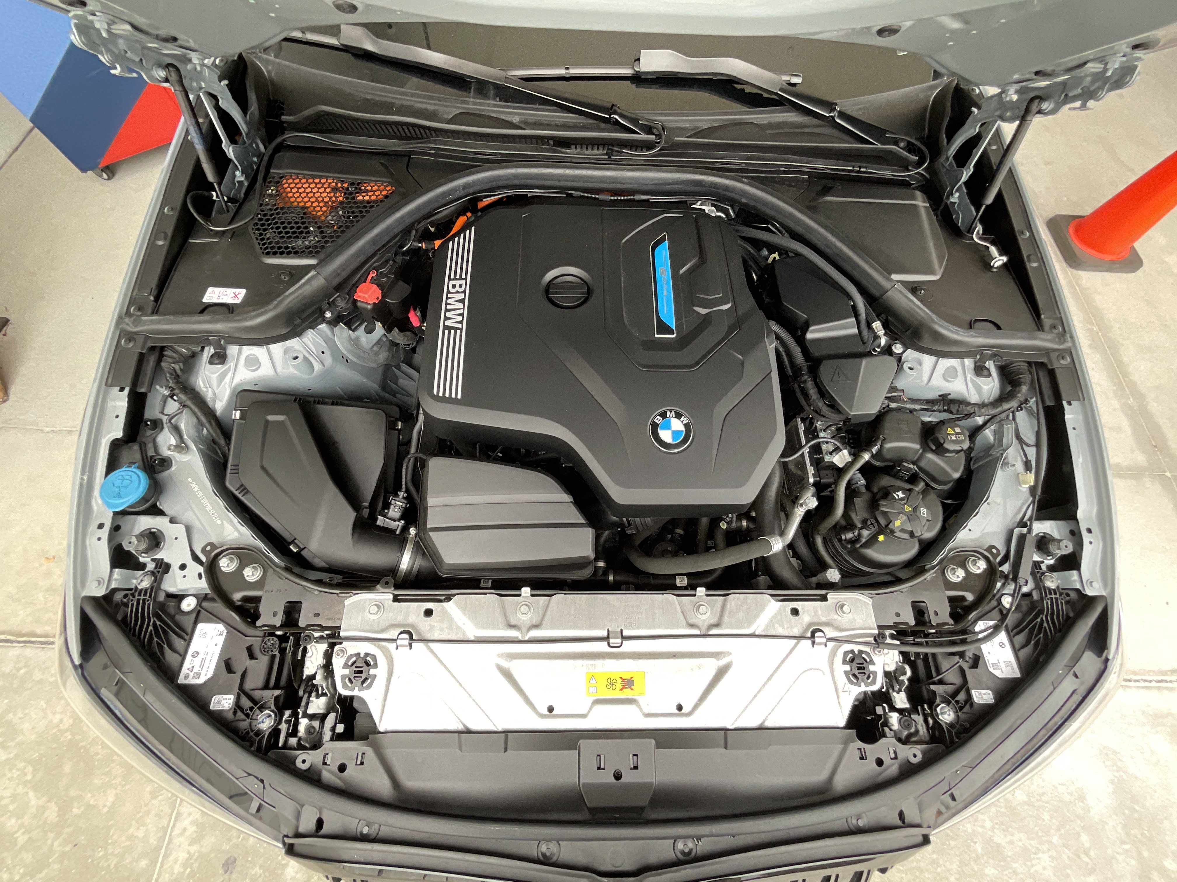 Certified 2023 BMW 330e w/ M Sport Package image 34