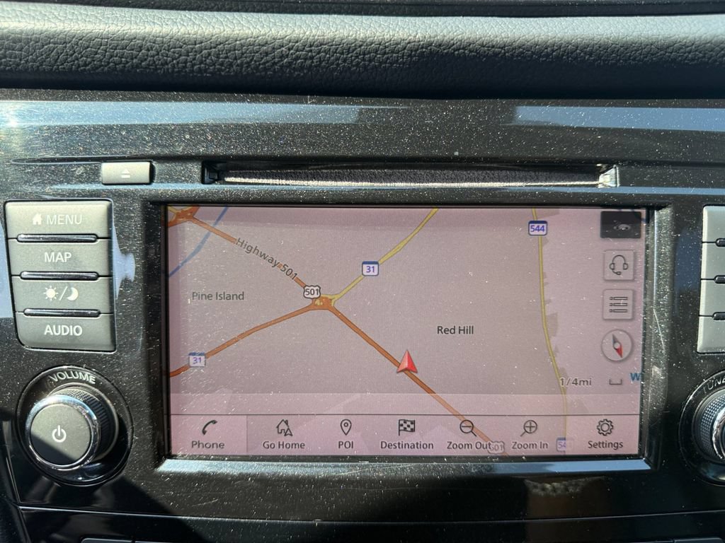 Used 2018 Nissan Rogue SL w/ Premium Package FWD image 12