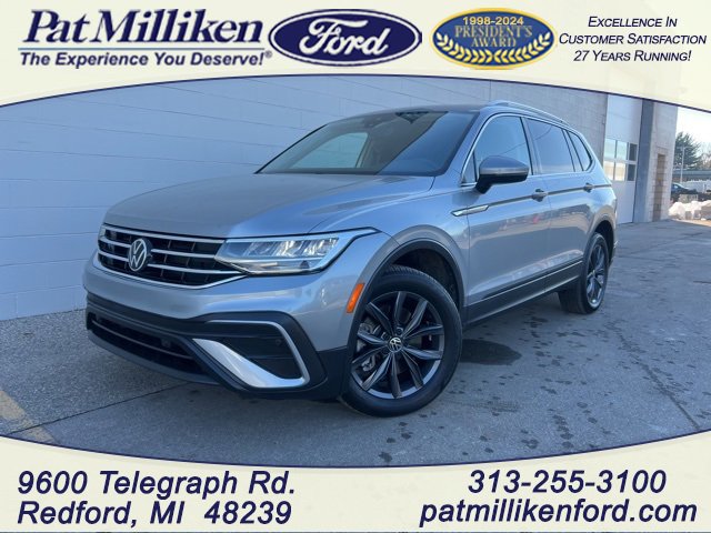 Used 2022 Volkswagen Tiguan SE w/ Panoramic Sunroof Package