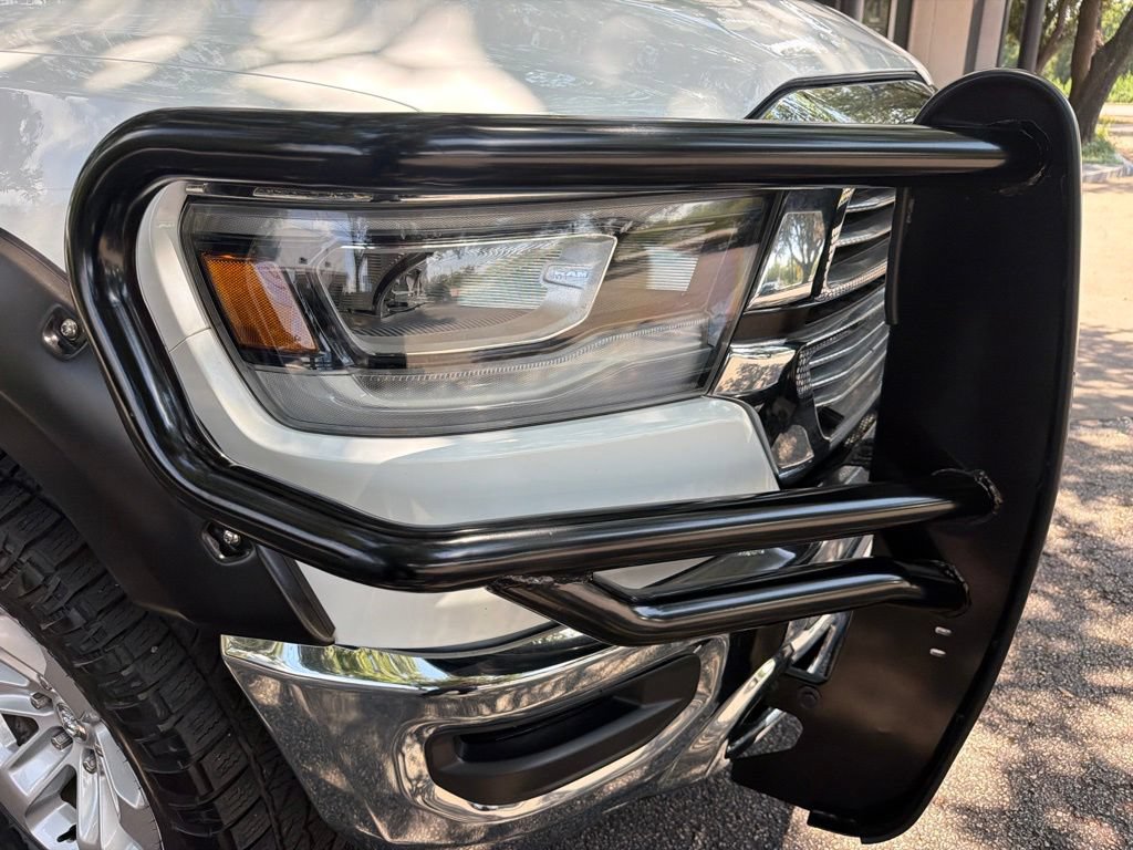 Used 2022 RAM 1500 Laramie AWD/4WD image 10