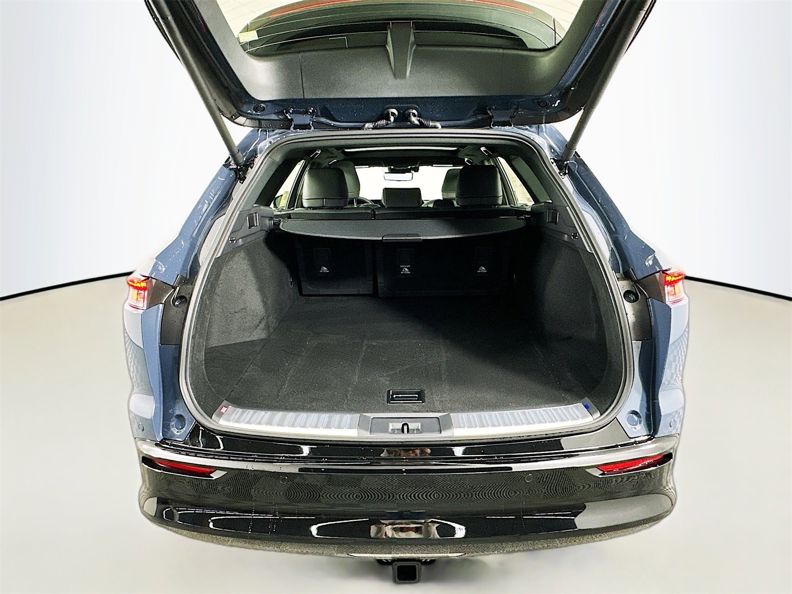 New 2025 Toyota Crown Signia Limited image 28